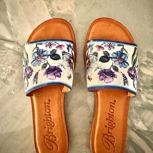Brighton Adore Hand-painted Slide Sandals Size 9.5 NEW